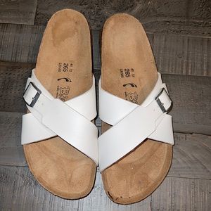 Birkenstock Birki’s 265 Siena Big Buckle Slides- White Size 41- US 7.5